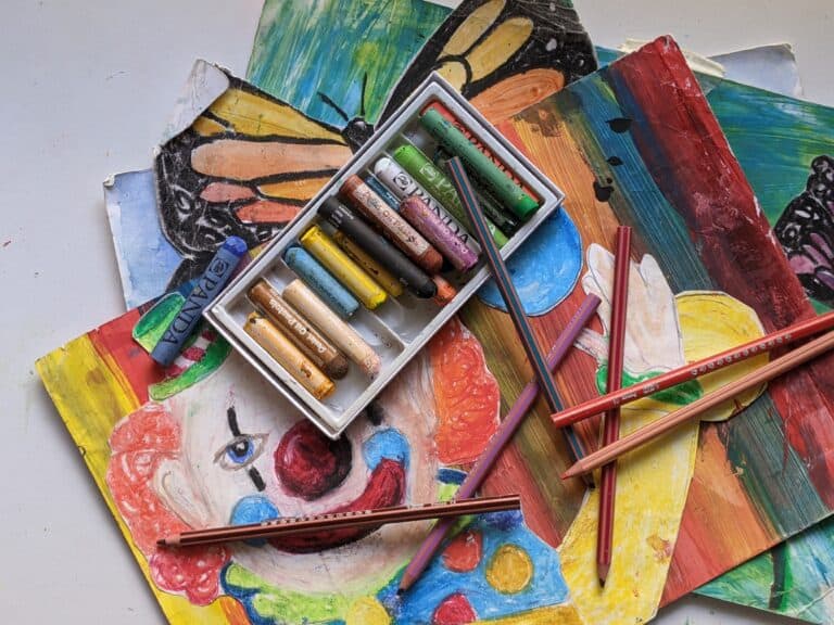 Hi, I’m Pessy – and This Is the Story Behind Let’sArtit!